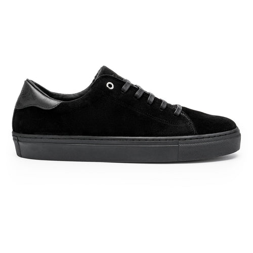 CLASSIC BLACK