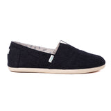 CLASSIC BLACK