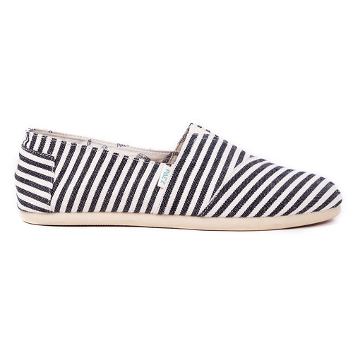 CLASSIC BLACK STRIPES