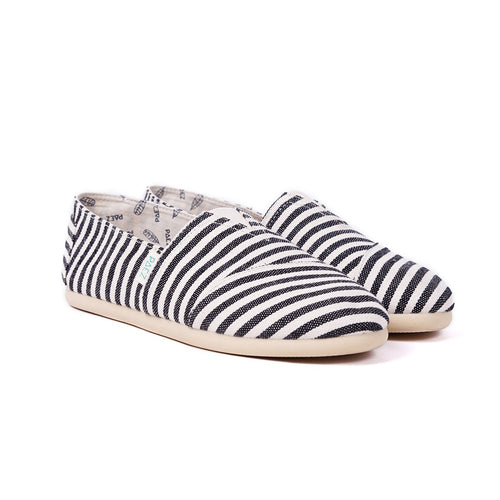 CLASSIC BLACK STRIPES
