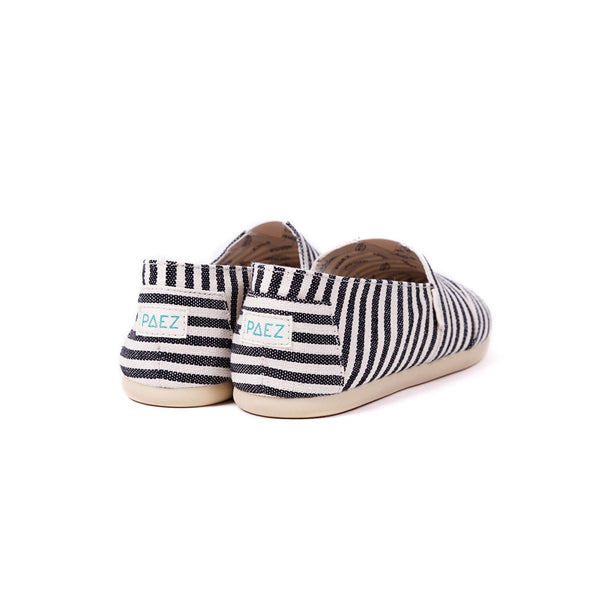 CLASSIC BLACK STRIPES