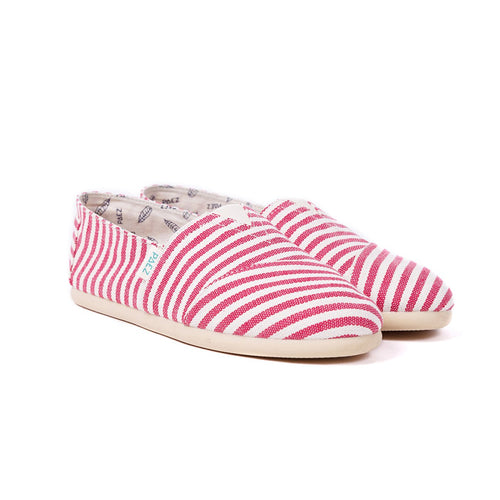 CLASSIC RED STRIPES
