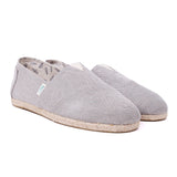 ESSENTIALS GREY