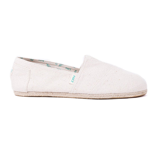 ESSENTIALS BEIGE