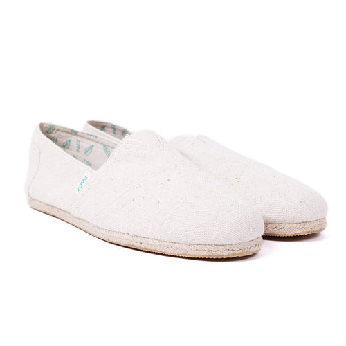 ESSENTIALS BEIGE