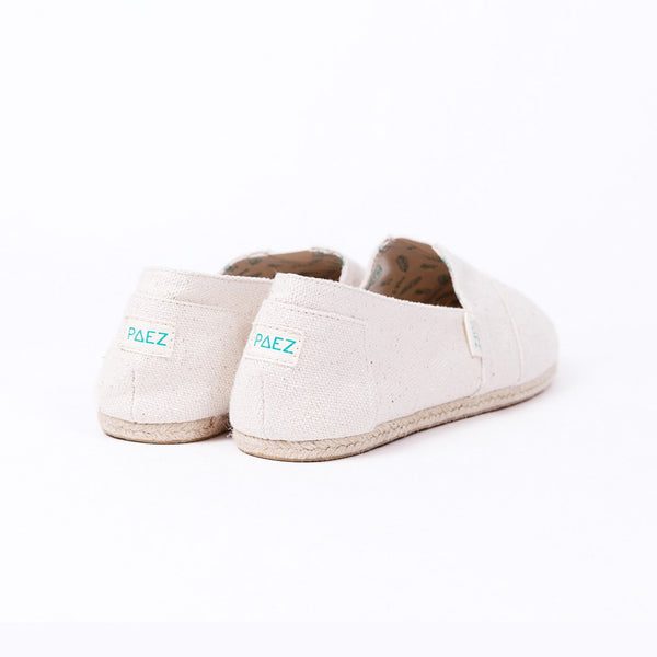 ESSENTIALS BEIGE