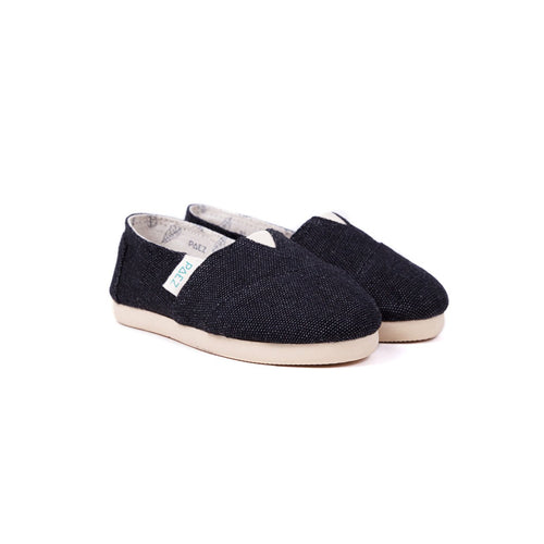 CLASSIC BLACK