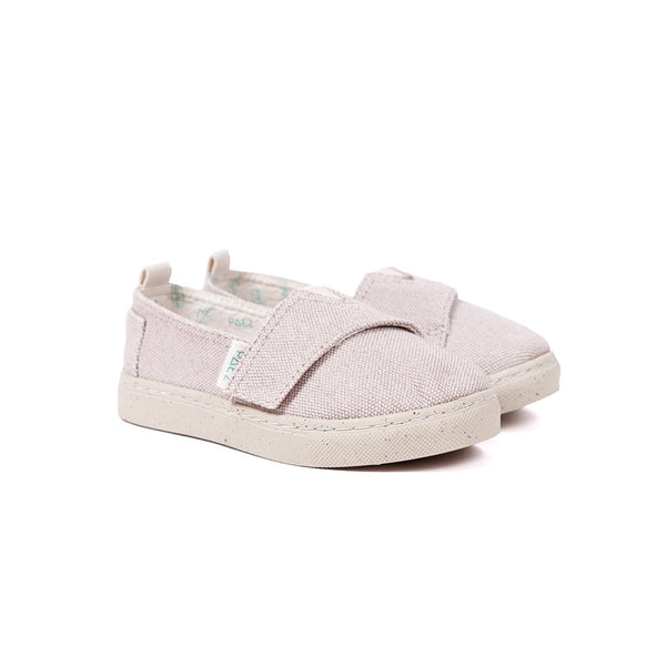 SLIP ON SAND